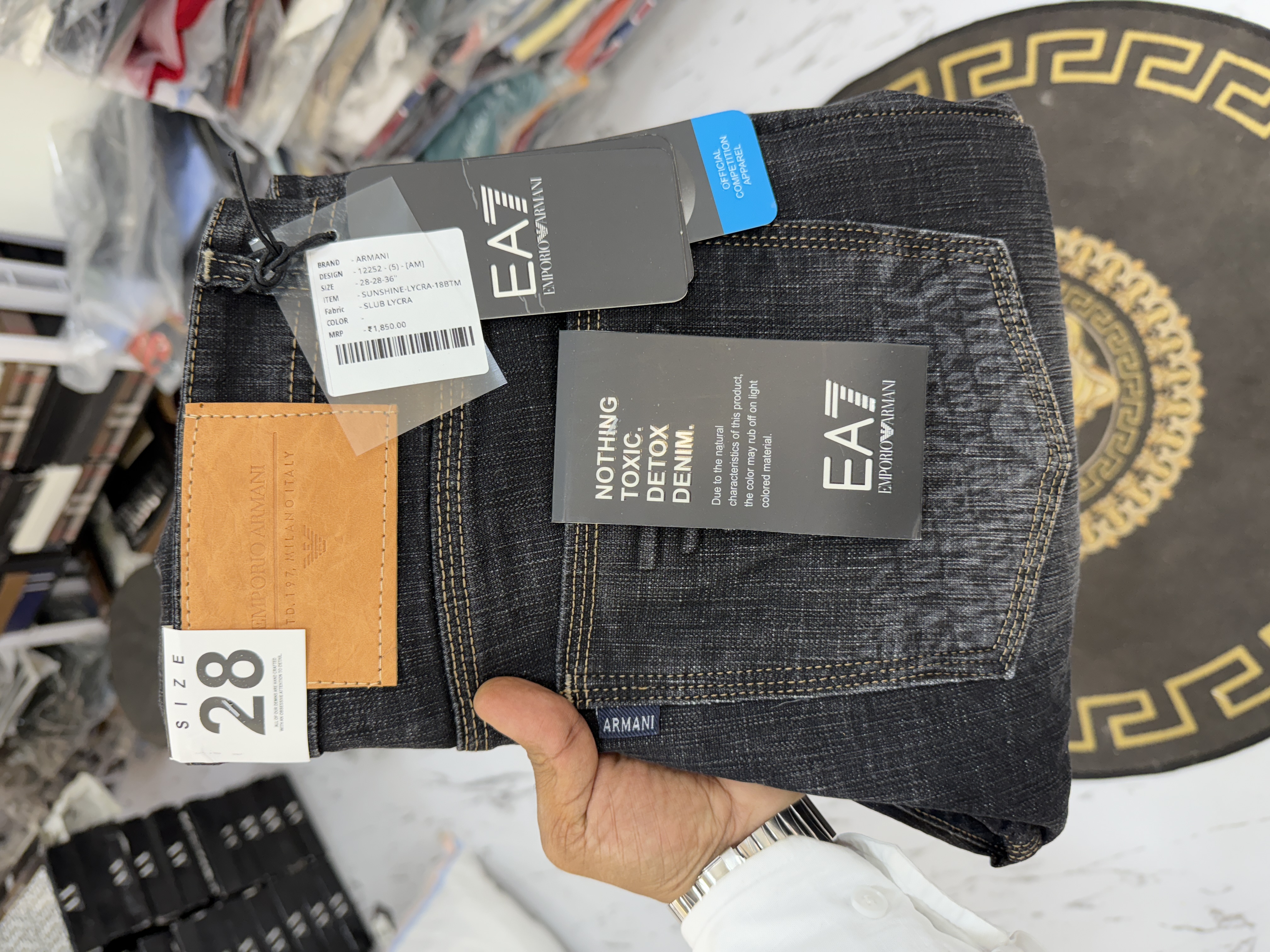 EA IMPORTED STRAIGHT FIT JEANS - Black View 2