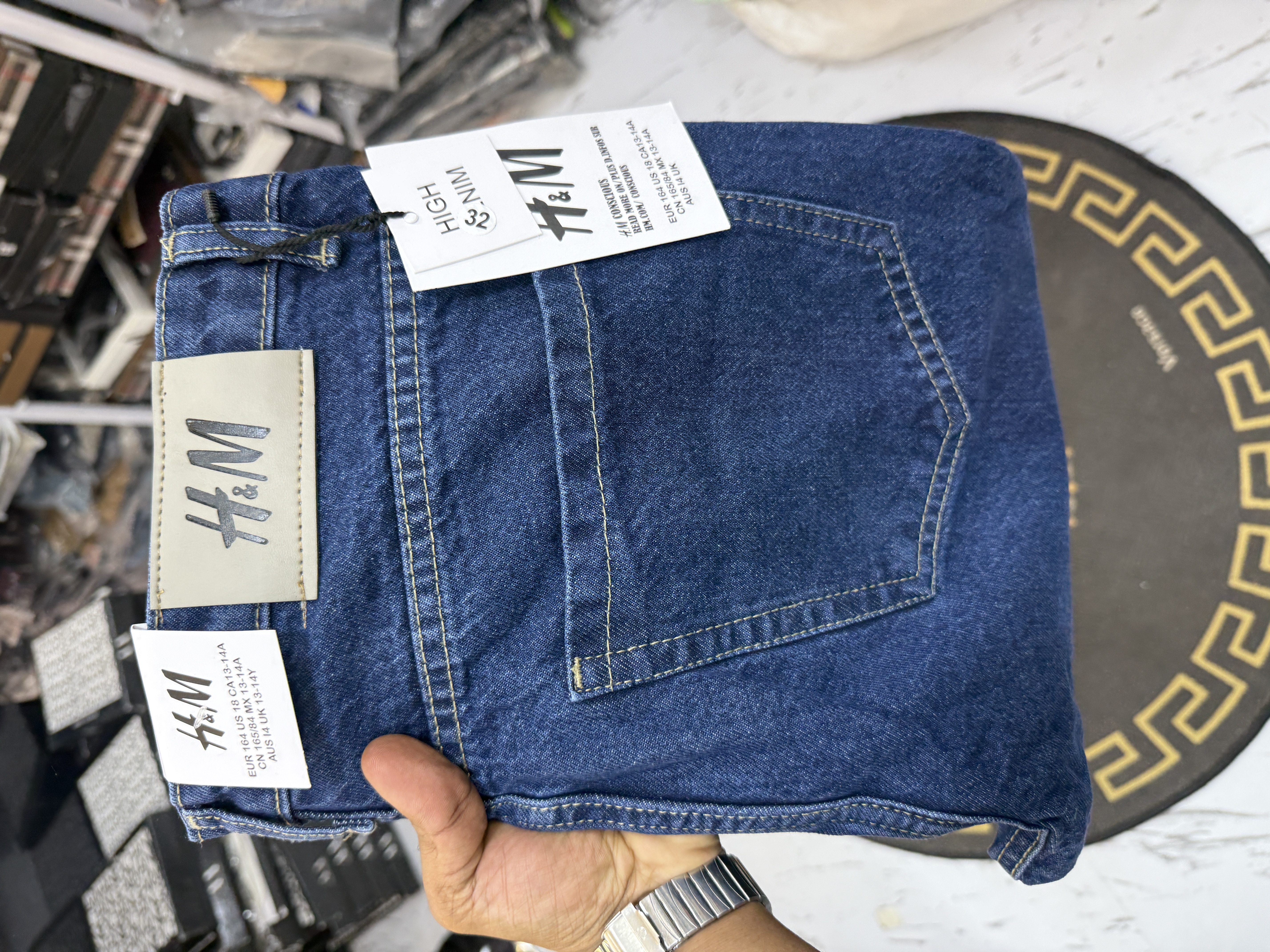 H&N MOM FIT JEANS Hover