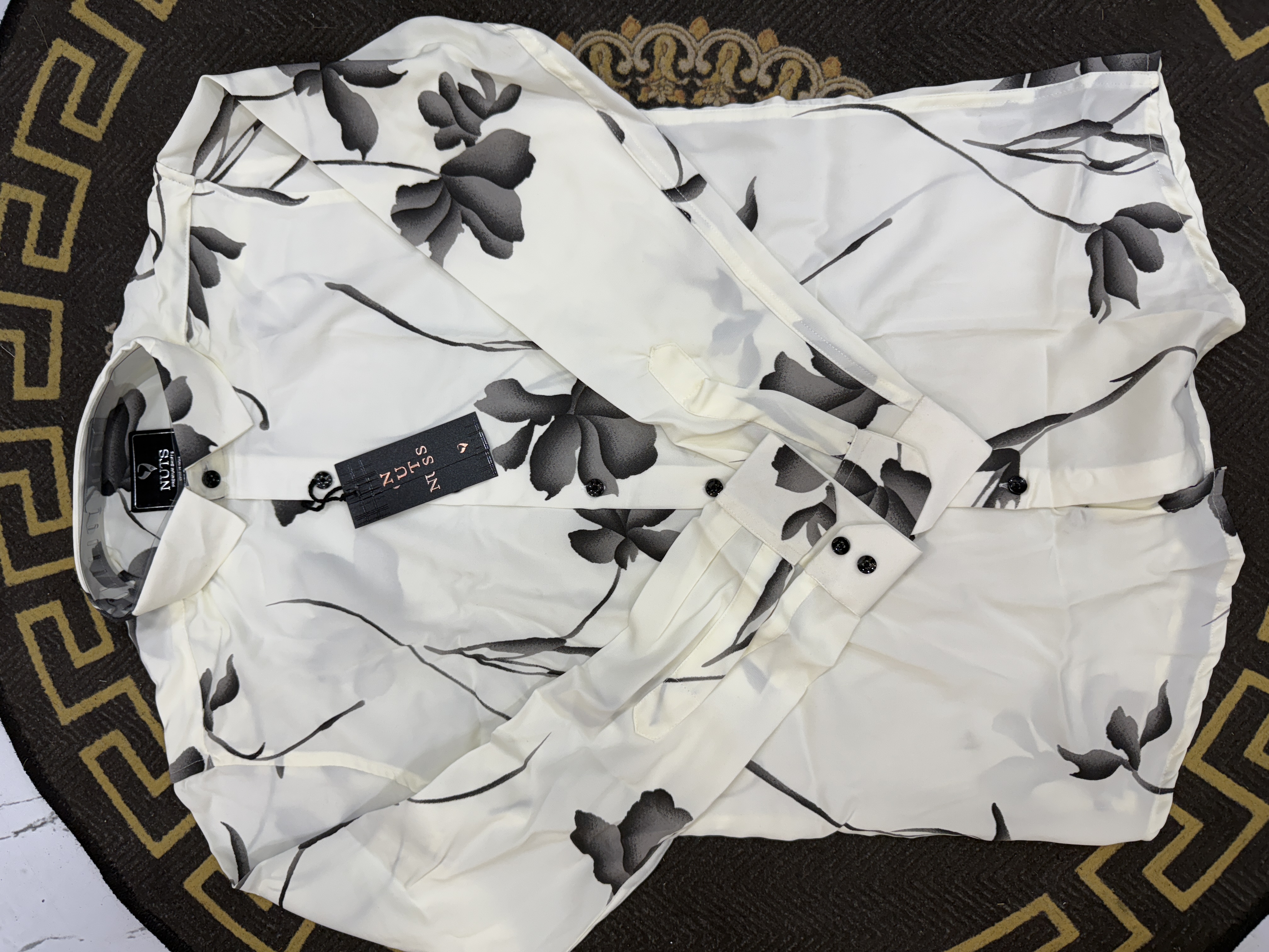 NUTS KOREAN SHIRT LT - White View 2