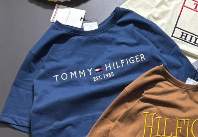 TOMMY HIL PREMIUM TEES KL - Blue View 2