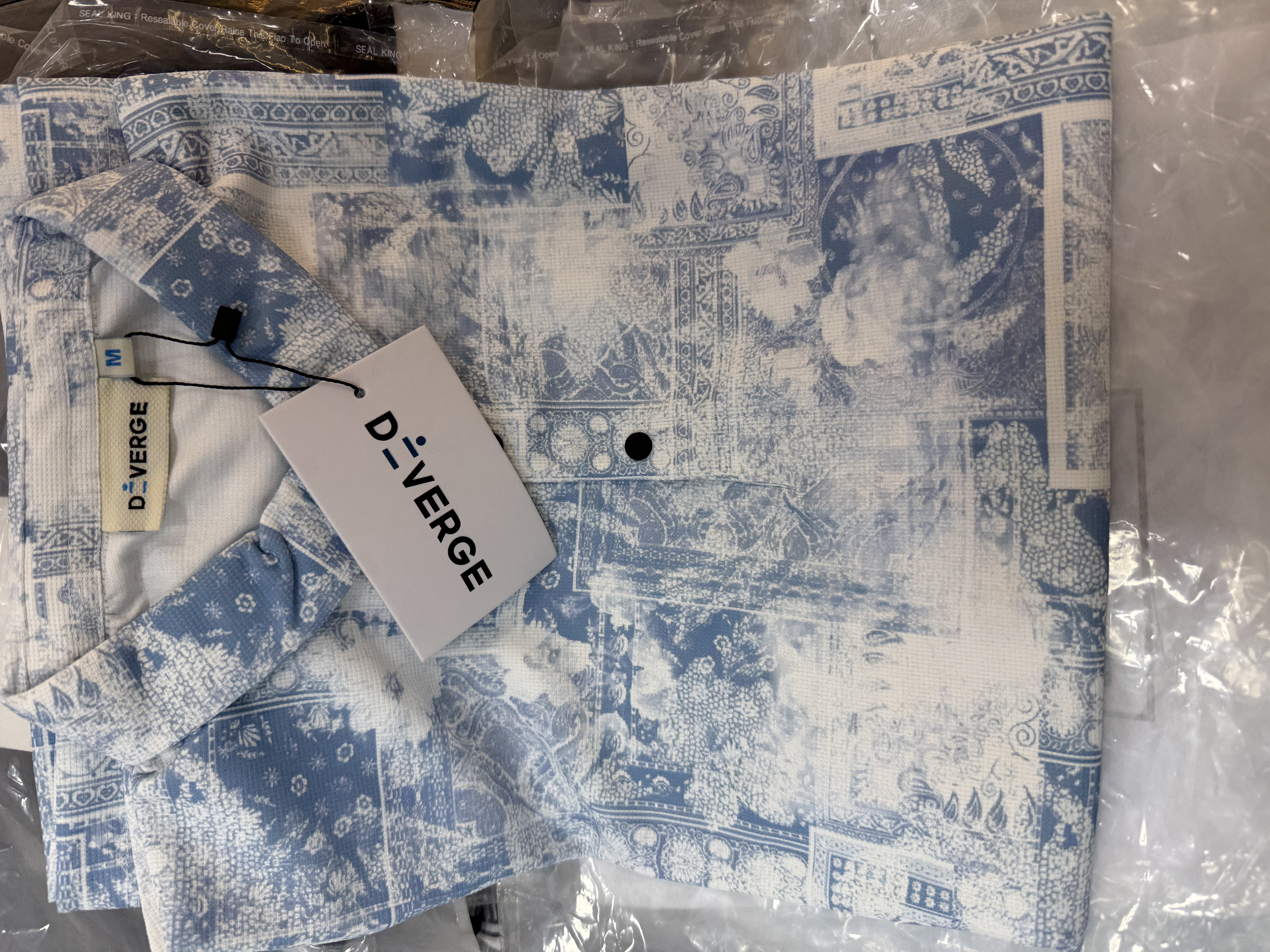 DIVERGE POLO PREMIUM YI Hover