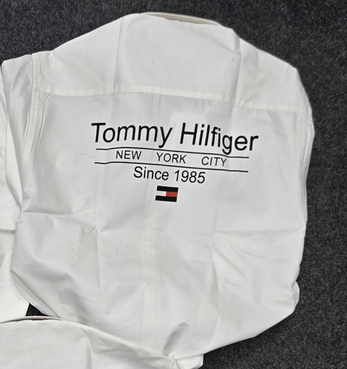 TOMMY HIL PREMIUM SHIRT Hover