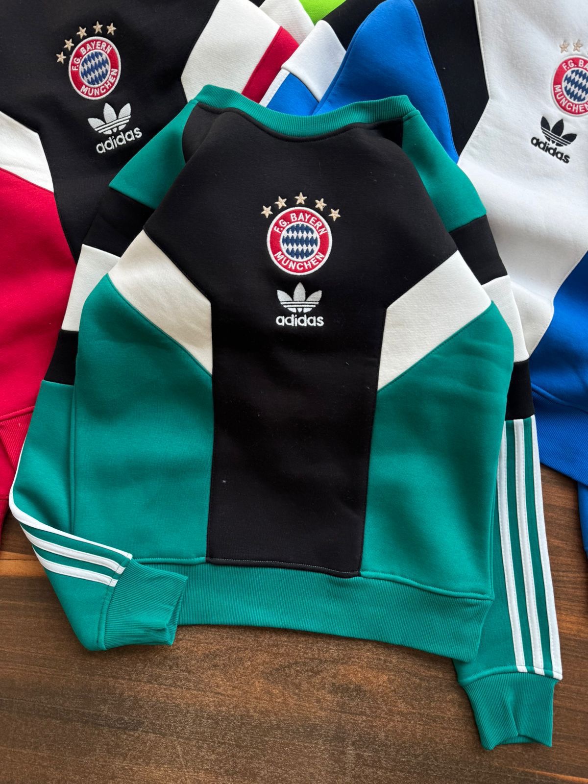 ADIBAS DROPSHOULDER SWEATSHIRT G-HVS - Peacock colour View 1