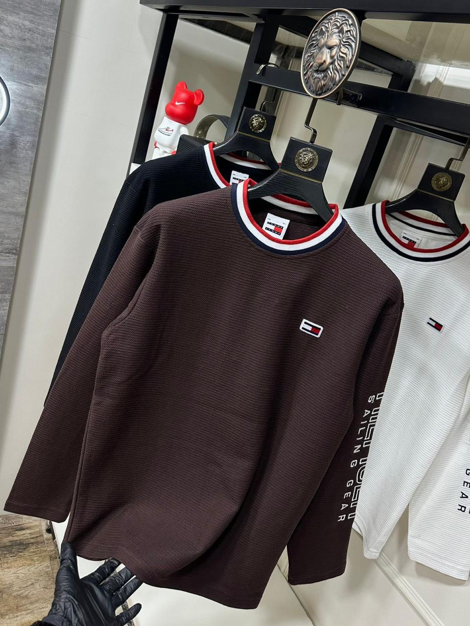 TOMMY HILF SWEATSHIRT 6846 - MAROON View 1