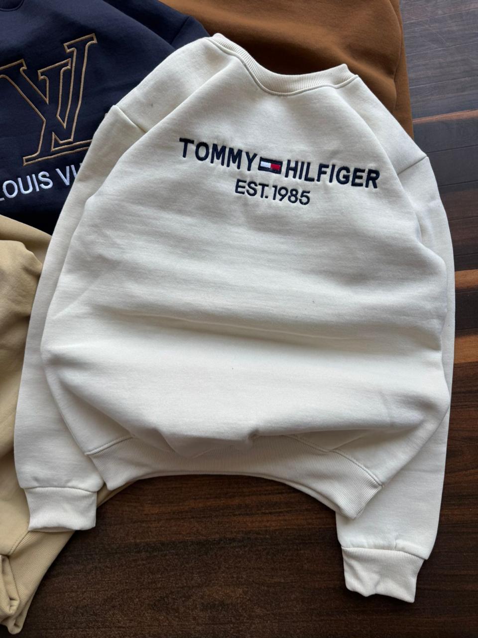 TOMMY FULL SLEEVE SWEAT T-SHIRT