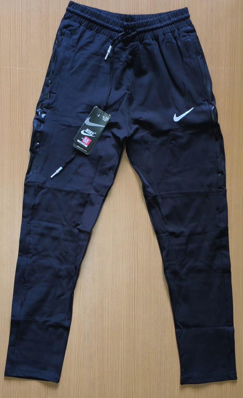 NIKR TRACKPANT NJ