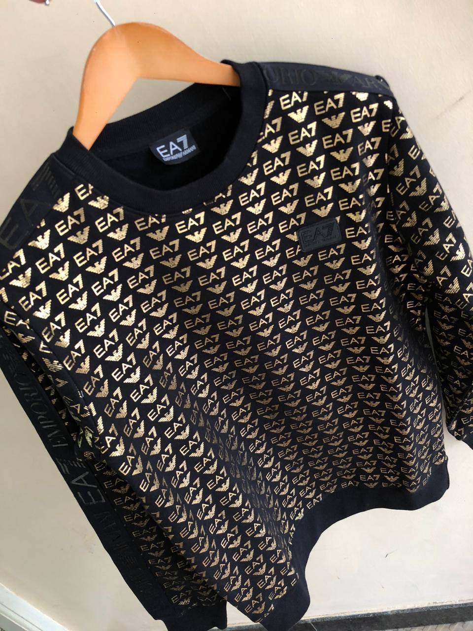 ARMANI ENCHNAGE SWEATSHIRT NDMM - Black View 1