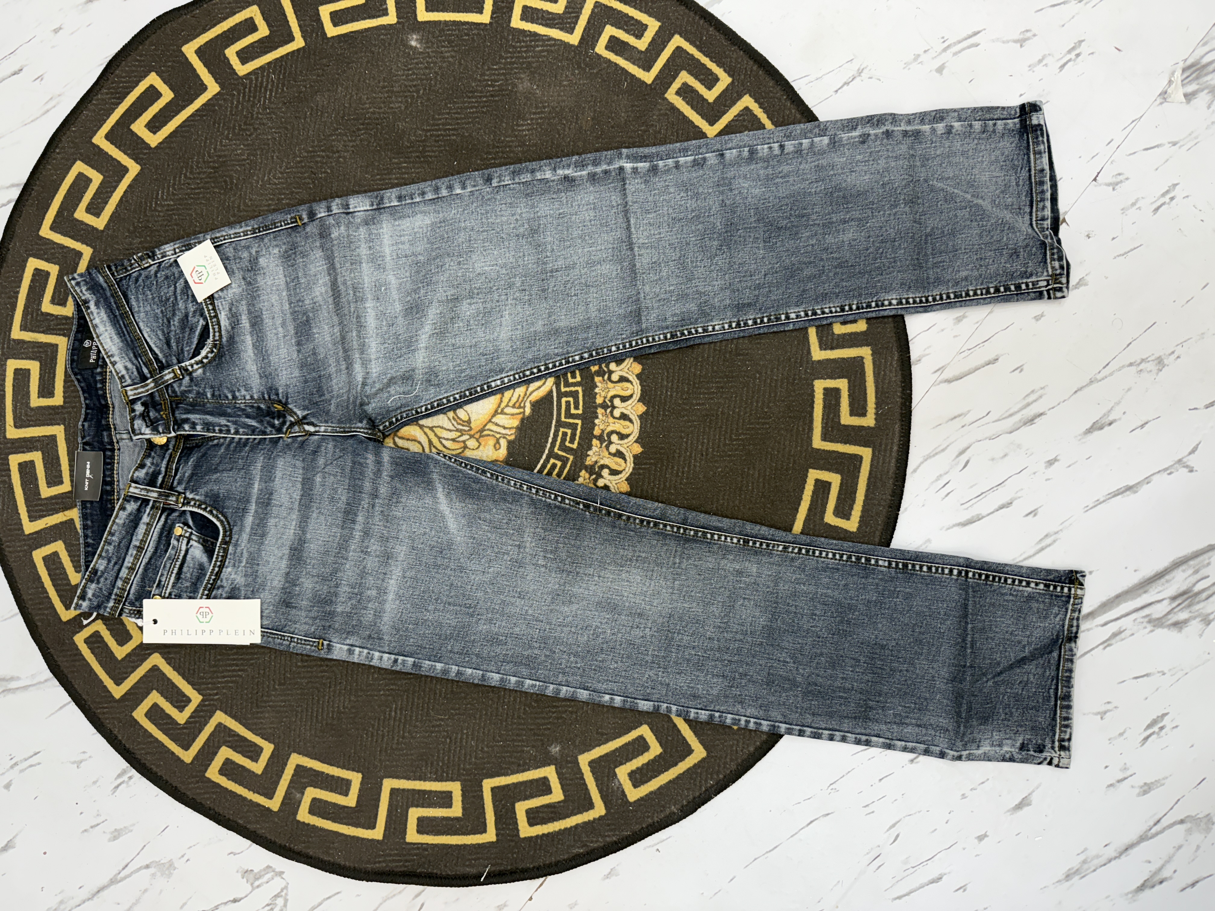 PP IMPORTED STRAIGHT FIT JEANS