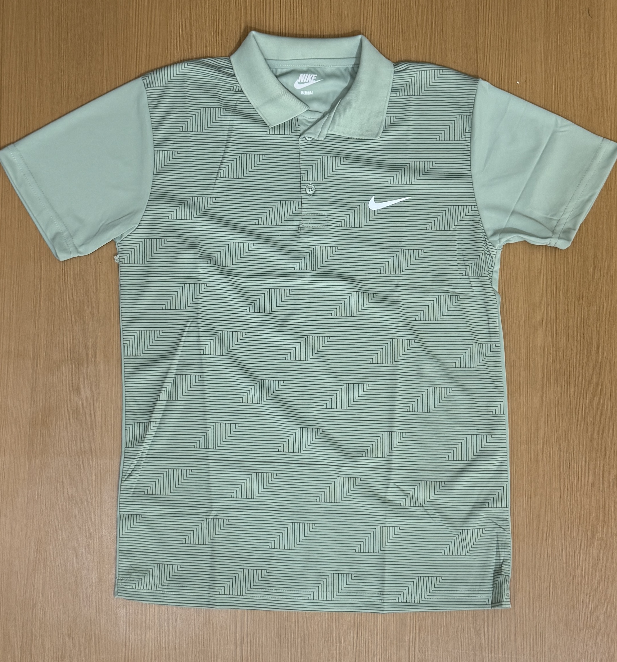 NIKF DRIFIT POLO TEES 68363 - green View 1