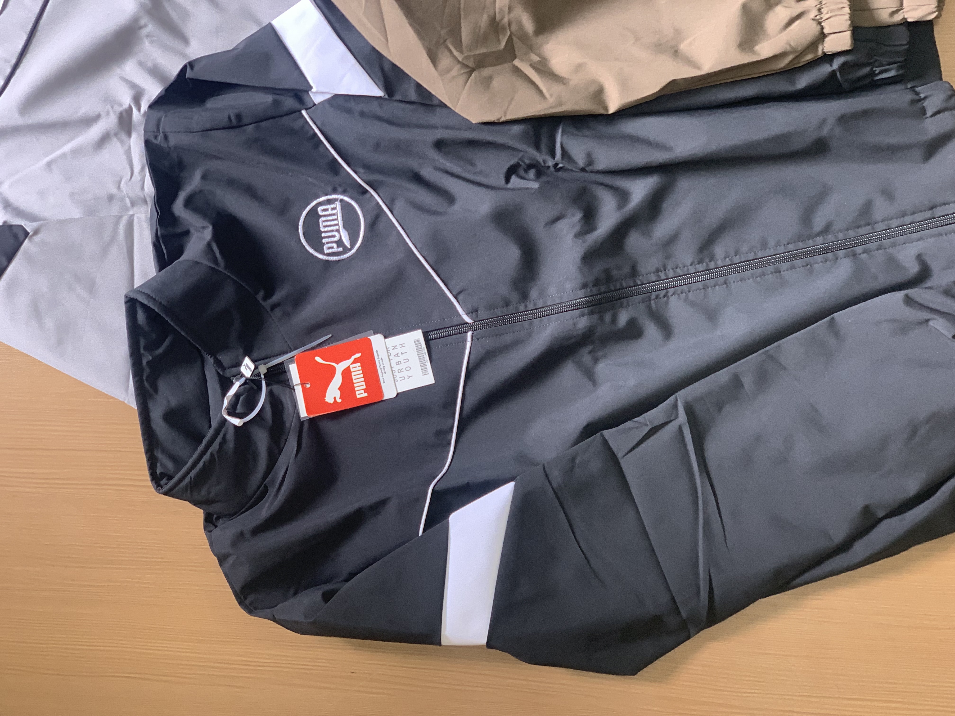 PUNA JACKET FF - Black View 1