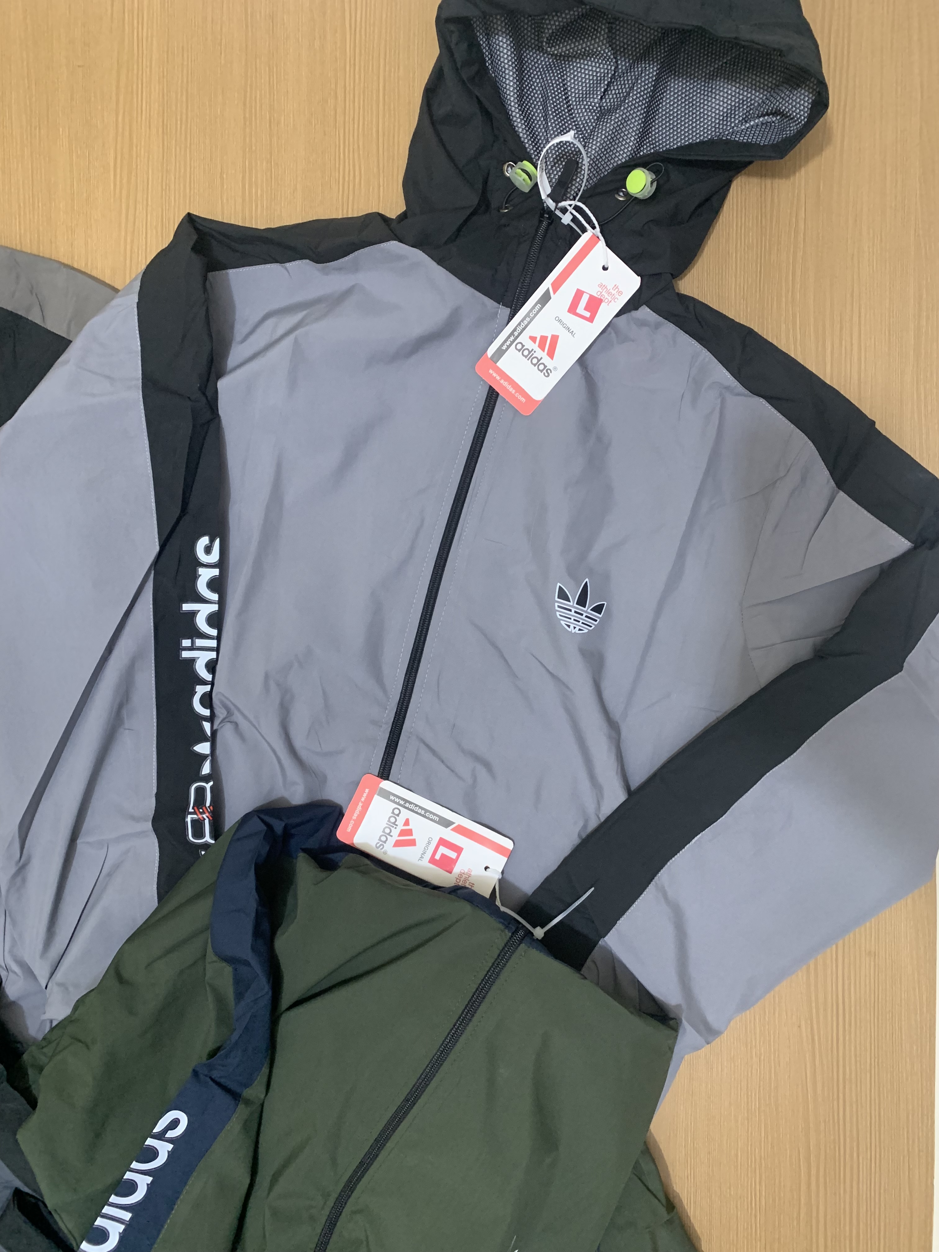 ADIDIS JACKET BVCV - GREY View 1